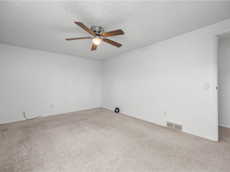 4004 Washington Avenue , Lorain, OH 44052 Photo 28