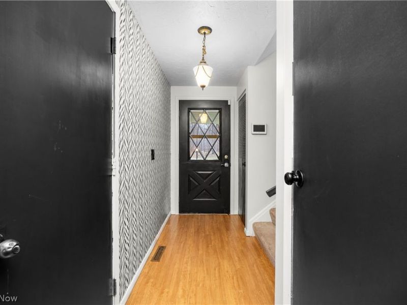 4004 Washington Avenue , Lorain, OH 44052 Photo 4