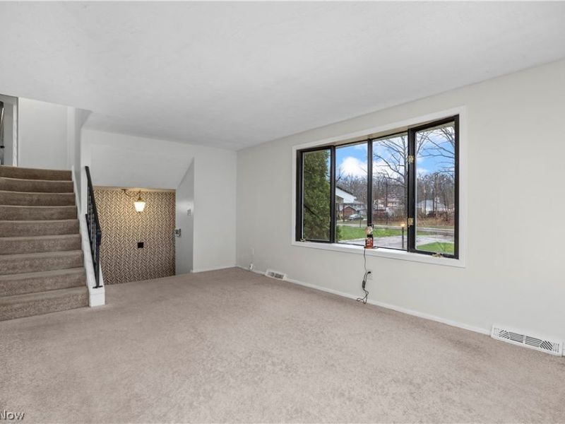 4004 Washington Avenue , Lorain, OH 44052 Photo 9