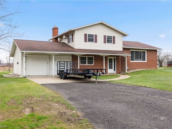 32 Elmwood Drive, Greenwich, OH 44837