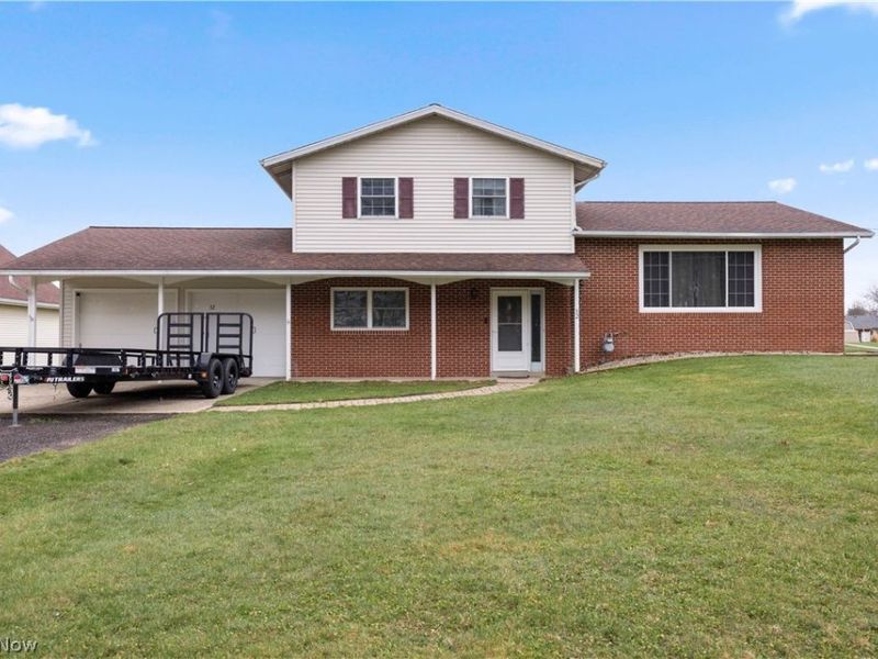 32 Elmwood Drive, Greenwich, OH 44837 Photo 2