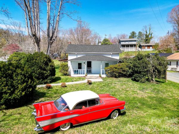 8 Concord Road , Asheville, NC 28803