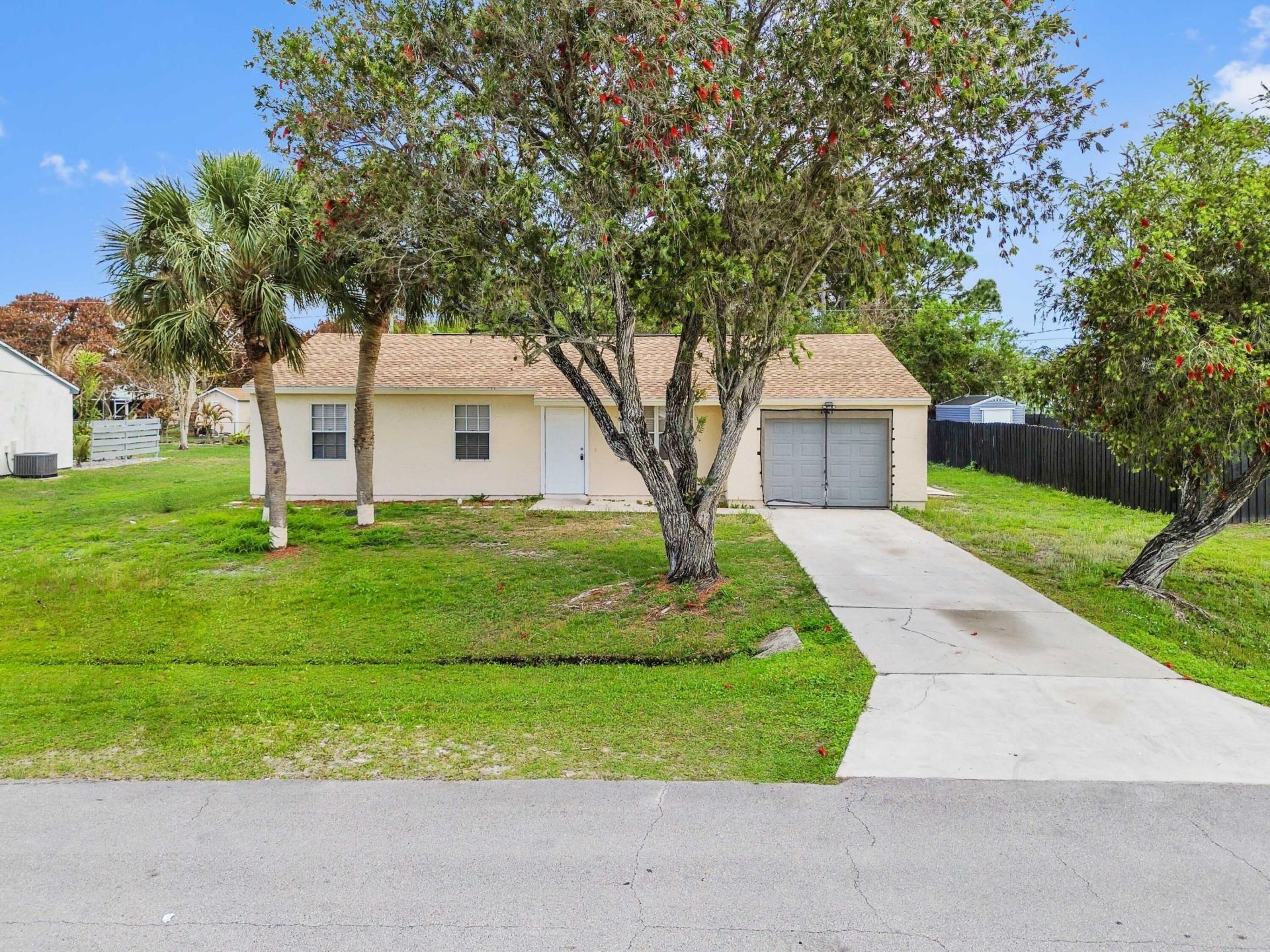 2441 SE University Terrace, Port Saint Lucie, FL 34952 Photo