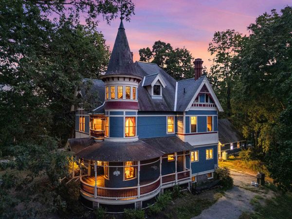 68 Center Street, Wolfeboro, NH 03894