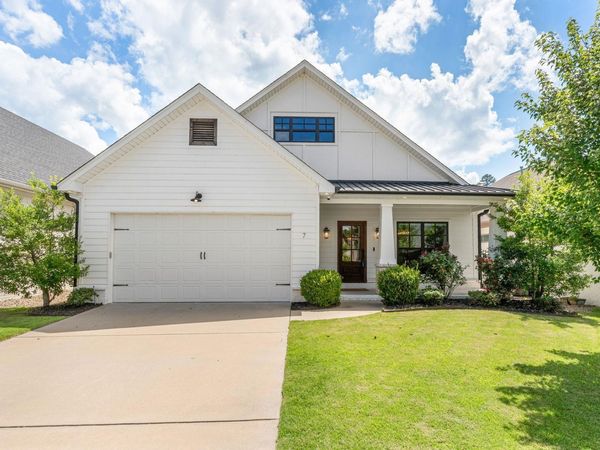 7 Crosswood Court, Little Rock, AR 72223