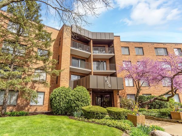 950 E Wilmette Road, Unit 325, Palatine, IL 60074