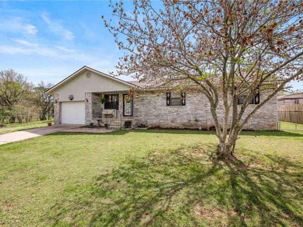 41 Pittman Street , Farmington, AR 72730