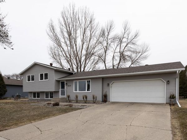 2617 4th Avenue S, Moorhead, MN 56560