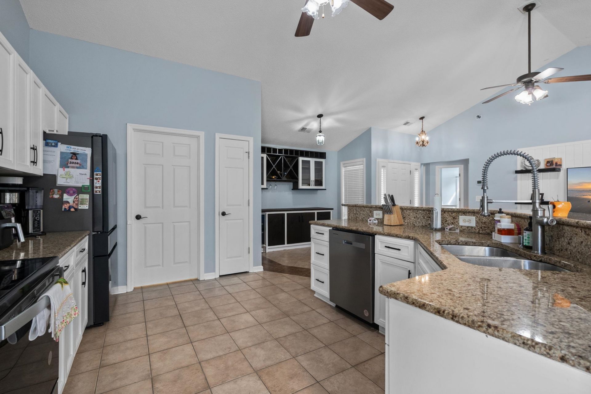 241 Bonnie Bridge Circle Photo 13