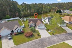 241 Bonnie Bridge Circle photo 4