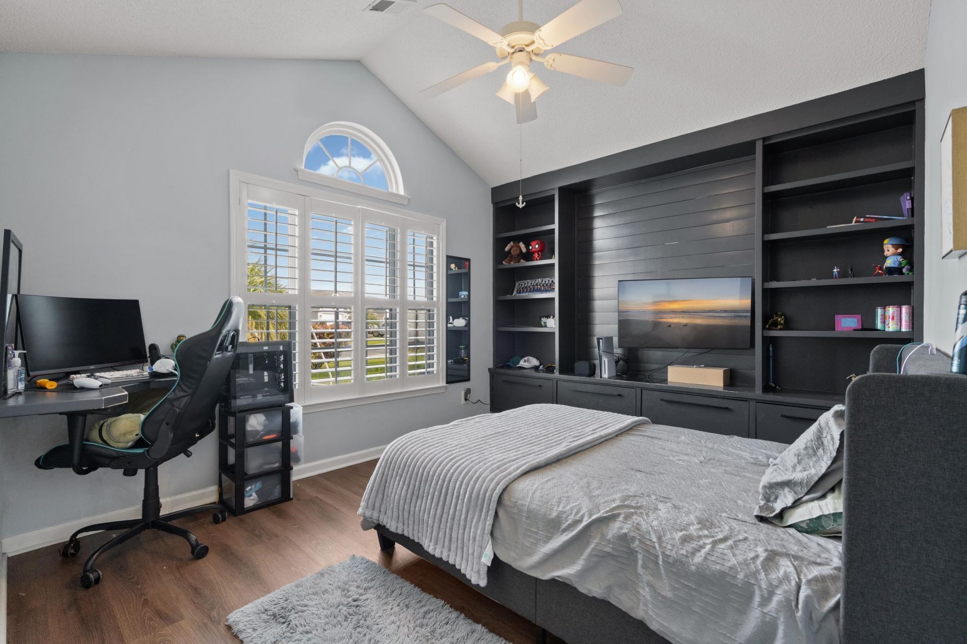 241 Bonnie Bridge Circle Photo 27