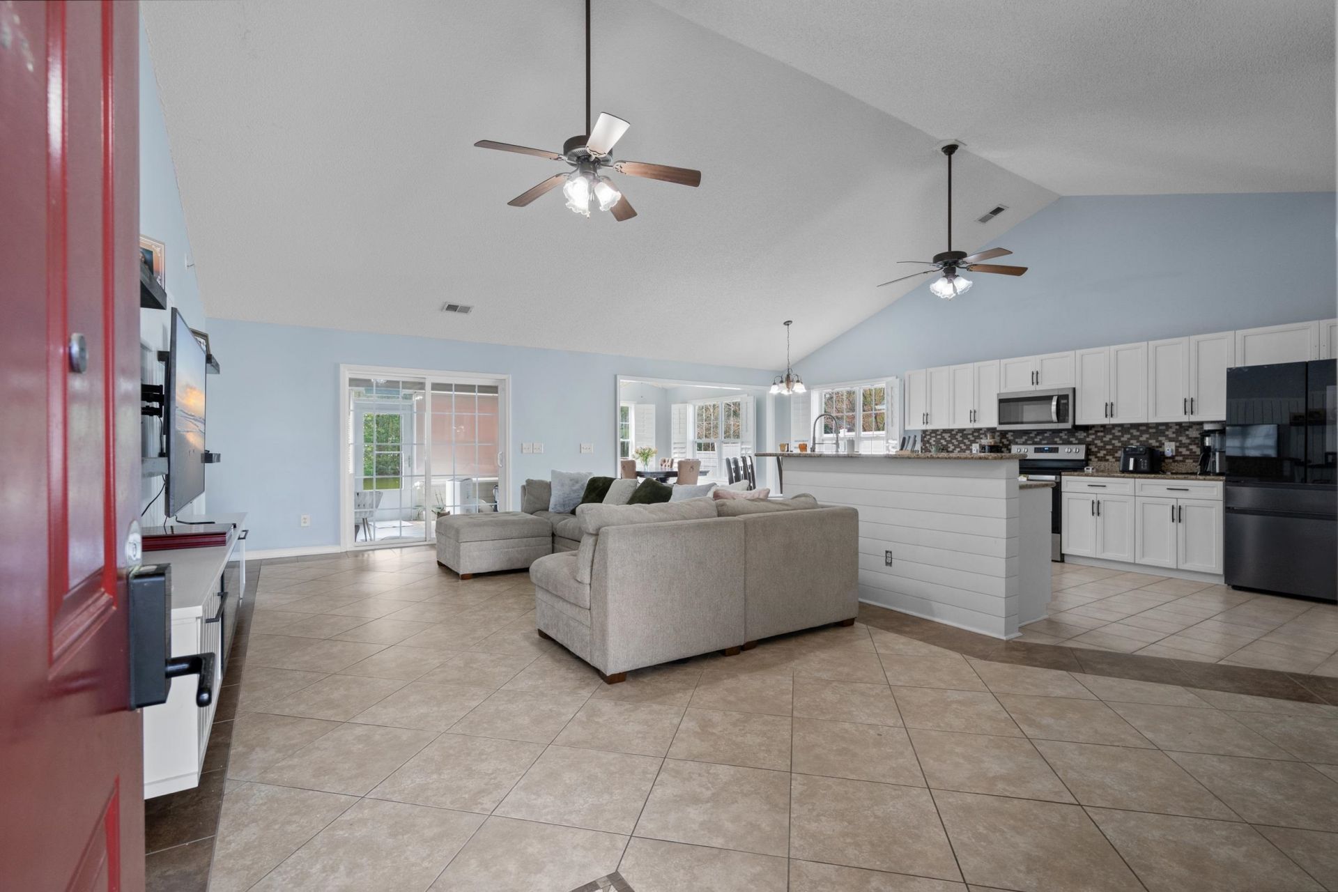 241 Bonnie Bridge Circle Photo 4