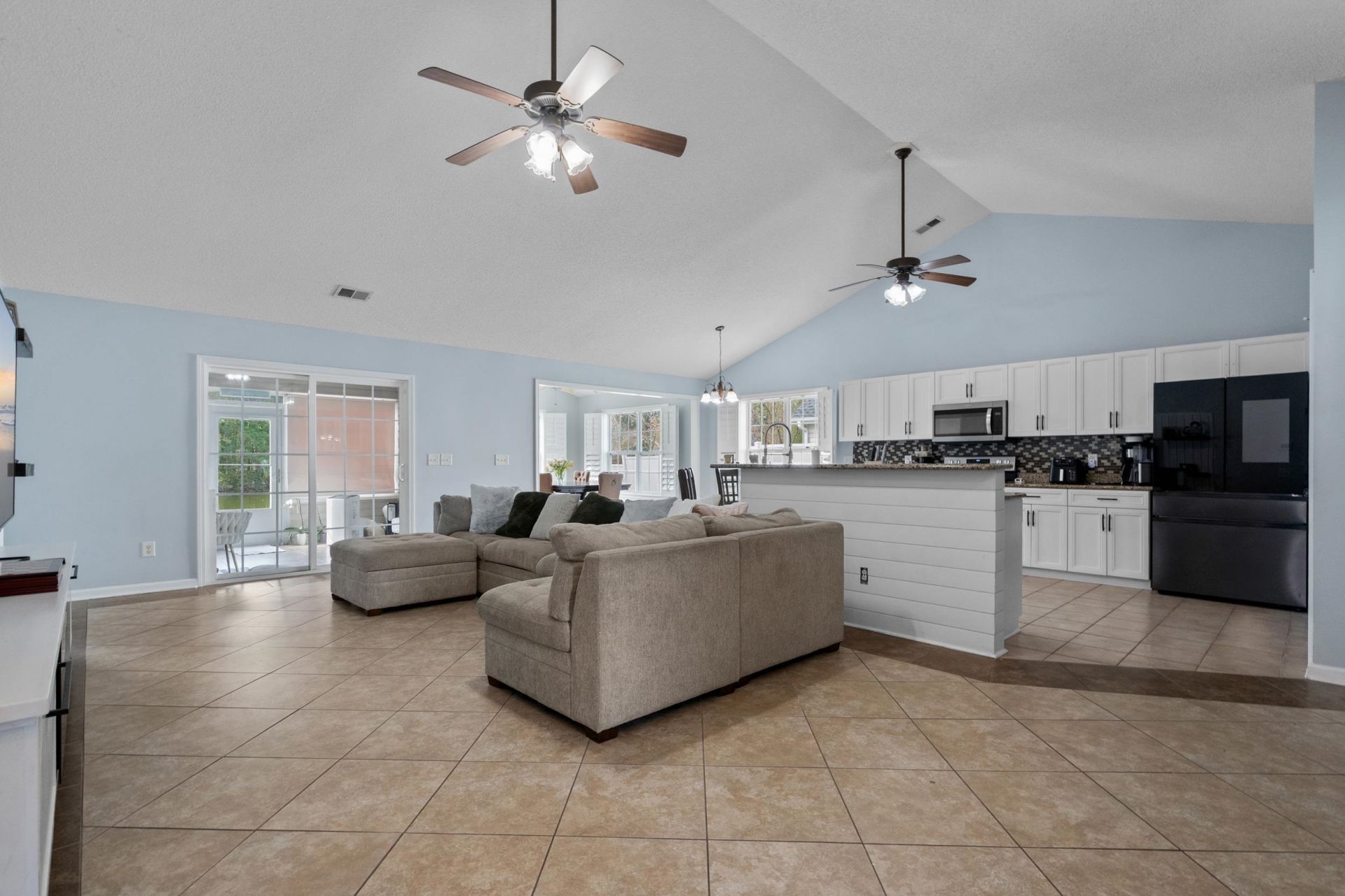 241 Bonnie Bridge Circle Photo 7