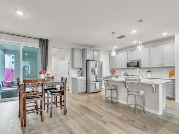 2692 Bathford St, Sacramento, CA 95833