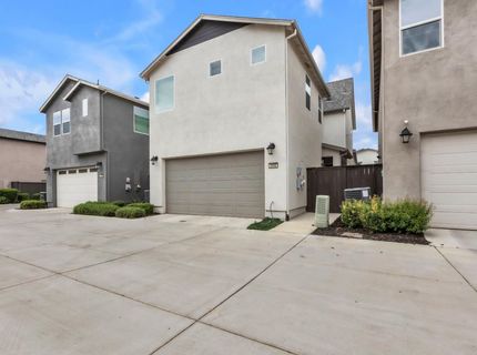 2692 Bathford St, Sacramento, CA 95833 Photo