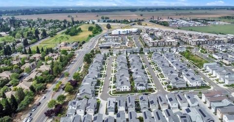 2692 Bathford St, Sacramento, CA 95833 Photo