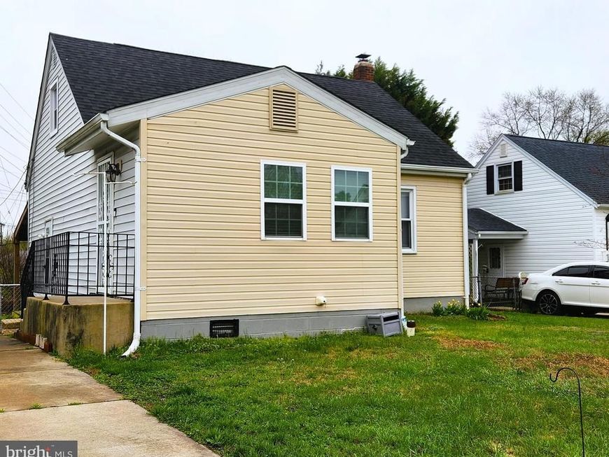 3207 Bryant Avenue, Baltimore, MD 21227 Main Photo