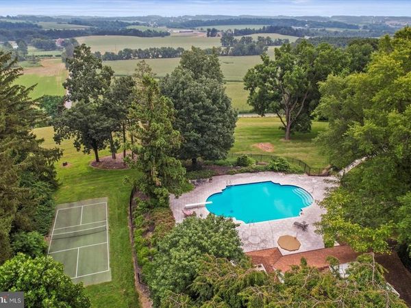 6759 E MOULSTOWN ROAD, HANOVER, PA 17331