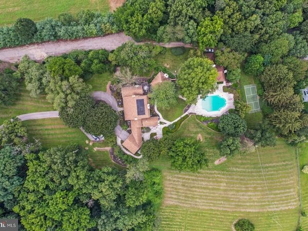 6759 E MOULSTOWN ROAD, HANOVER, PA 17331