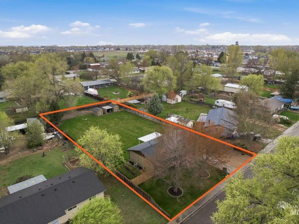 6677 S S Ironwood Ave, Boise, ID 83709