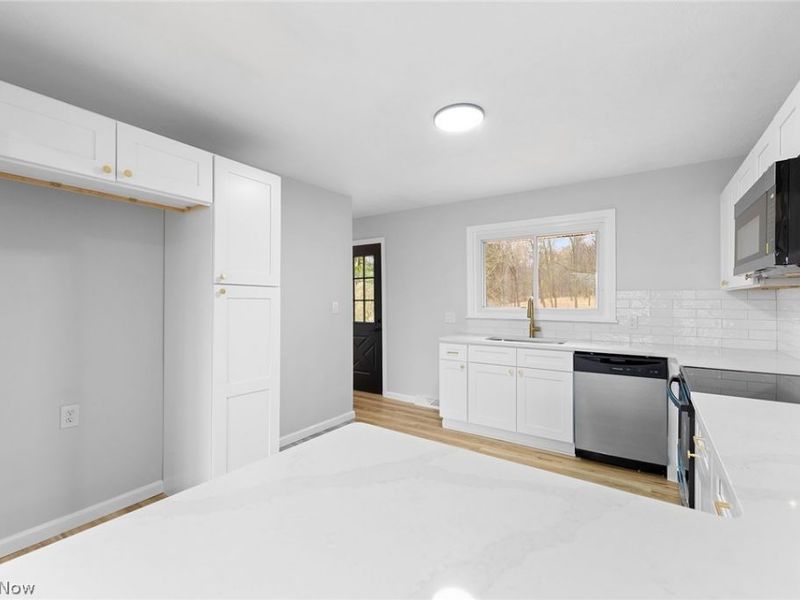 1497 W Sprague Road , Broadview Heights, OH 44147 Photo 11