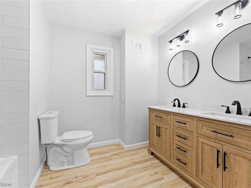 1497 W Sprague Road , Broadview Heights, OH 44147 Photo 12