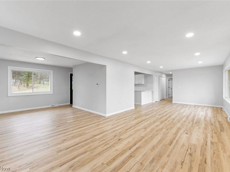 1497 W Sprague Road , Broadview Heights, OH 44147 Photo 4