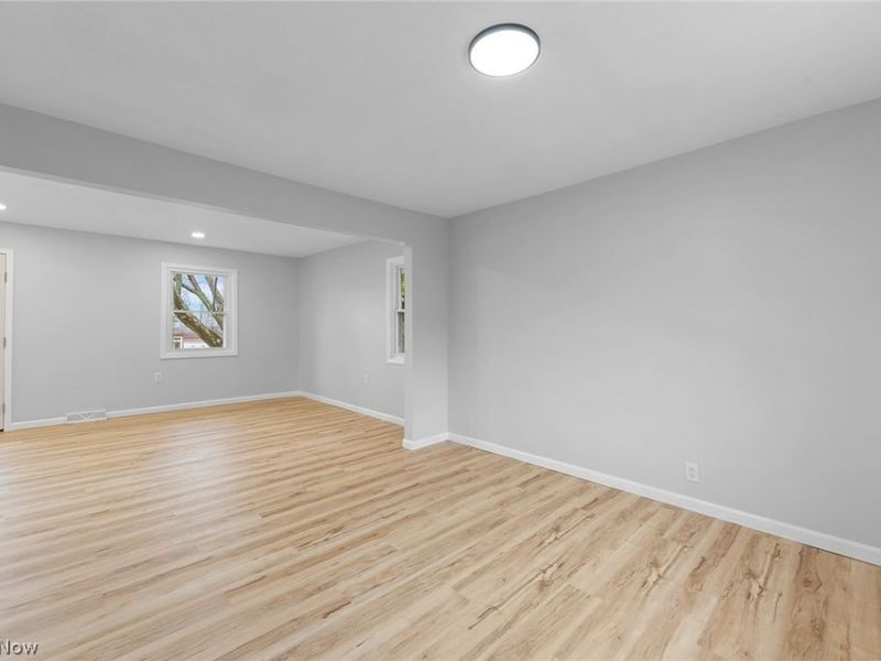 1497 W Sprague Road , Broadview Heights, OH 44147 Photo 7