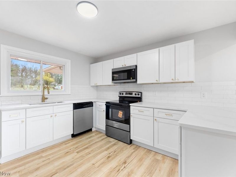 1497 W Sprague Road , Broadview Heights, OH 44147 Photo 9