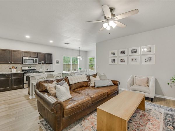 115 Cibolo Creek DR, Kyle, TX 78640