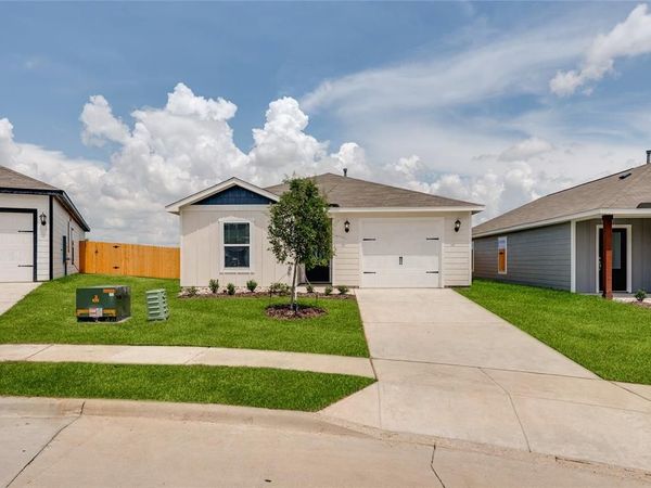 2057 Braveheart Drive, Crandall, TX 75114
