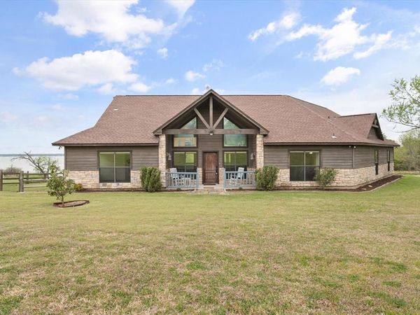 142 Pearl Valley Drive, Kerens, TX 75144