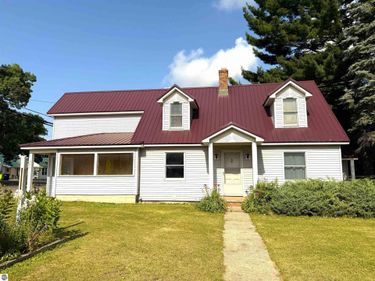 301 Main Street N, Lake City, MI 49651
