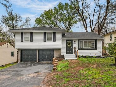 1604 67th Street, Kansas City, MO 64118