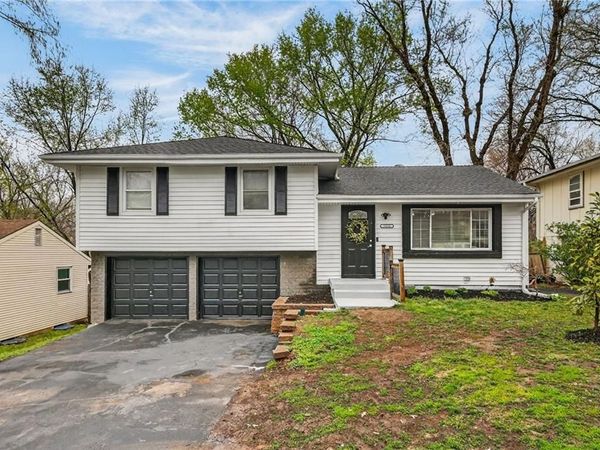 1604 67th Street, Kansas City, MO 64118