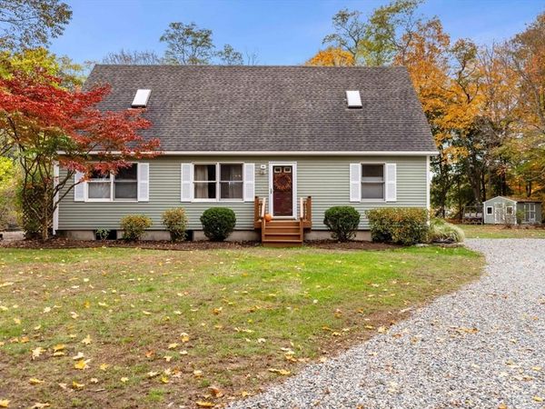 21 Hammond Street, Rowley, MA 01969