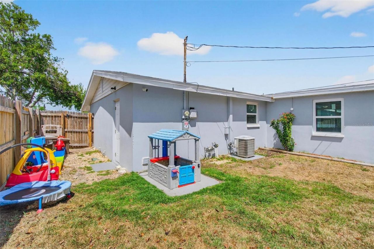 5346 Riddle Road, Holiday, FL 34690 Photo