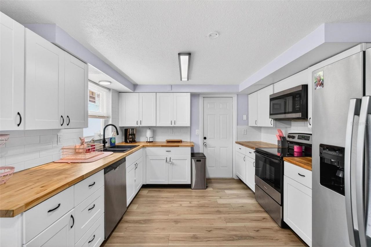 5346 Riddle Road, Holiday, FL 34690 Photo