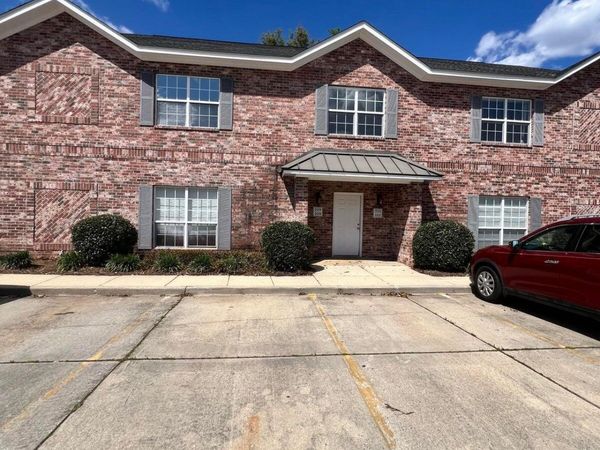 111 Armand Oaks , Ocean Springs, MS 39564