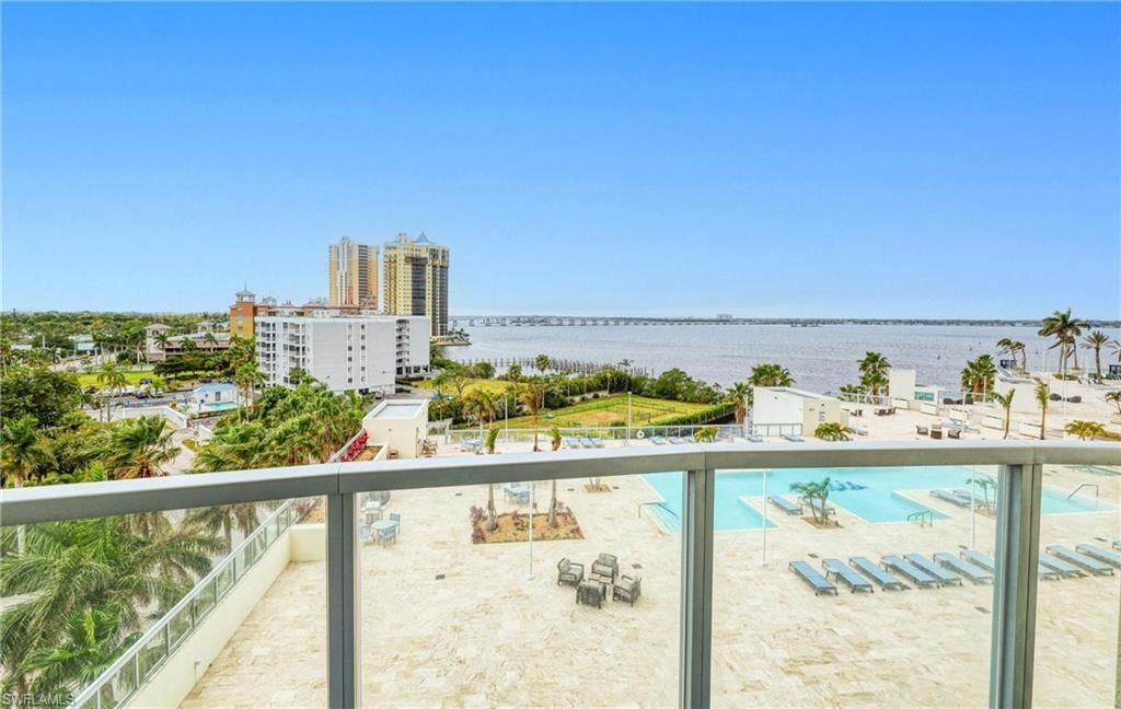 3000 Oasis Grand Blvd, Unit 701, Fort Myers, FL 33916 Photo