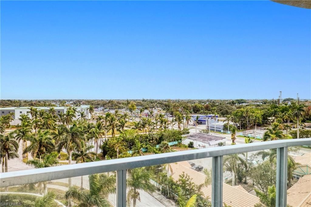 3000 Oasis Grand Blvd, Unit 701, Fort Myers, FL 33916 Photo