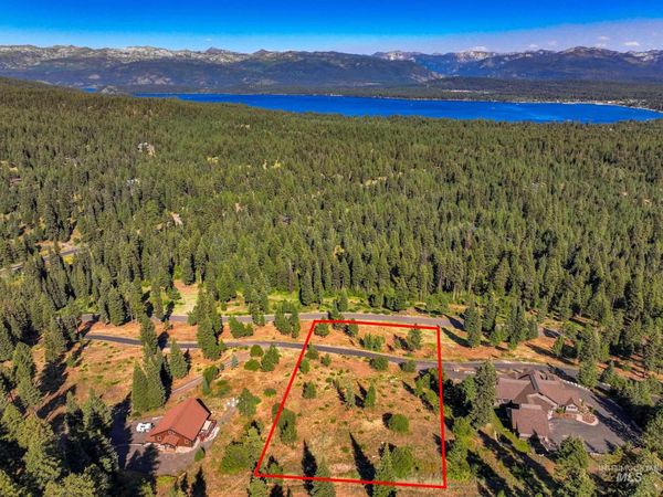 1697 Club Hill Blvd., McCall, ID 83638