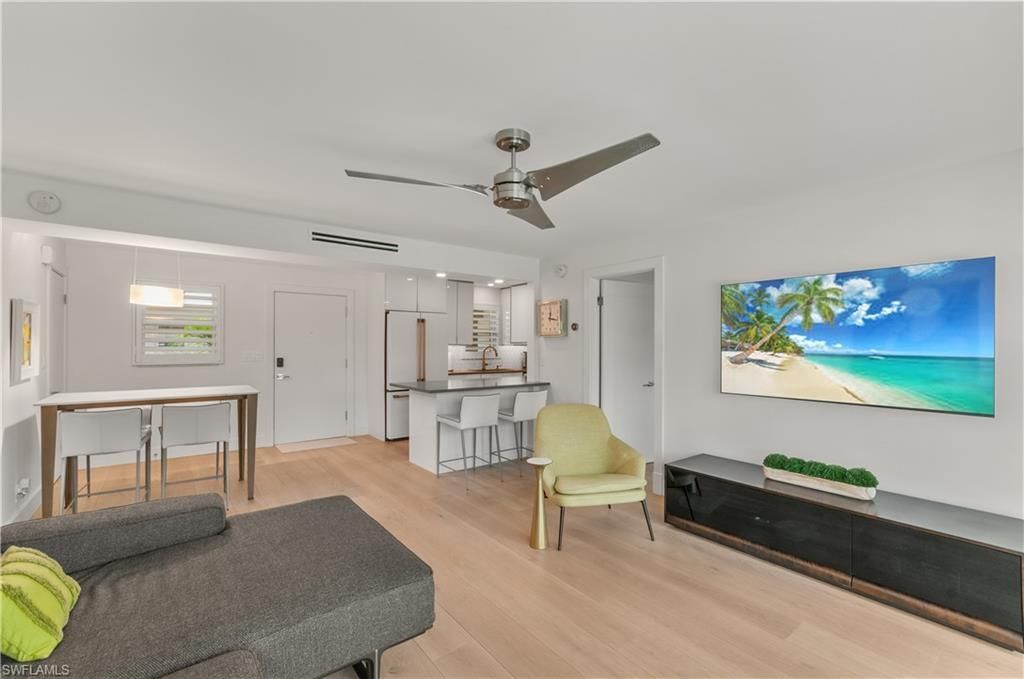 568 12th Ave S, Unit 568, Naples, FL 34102 Photo