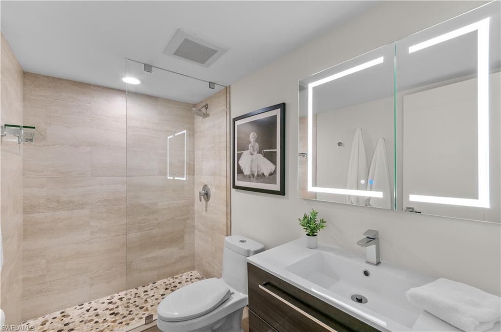 568 12th Ave S, Unit 568, Naples, FL 34102 Photo