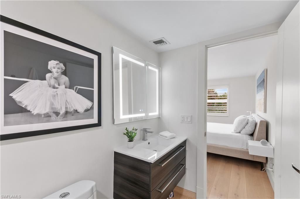 568 12th Ave S, Unit 568, Naples, FL 34102 Photo