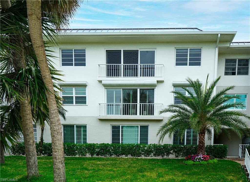 568 12th Ave S, Unit 568, Naples, FL 34102 Photo