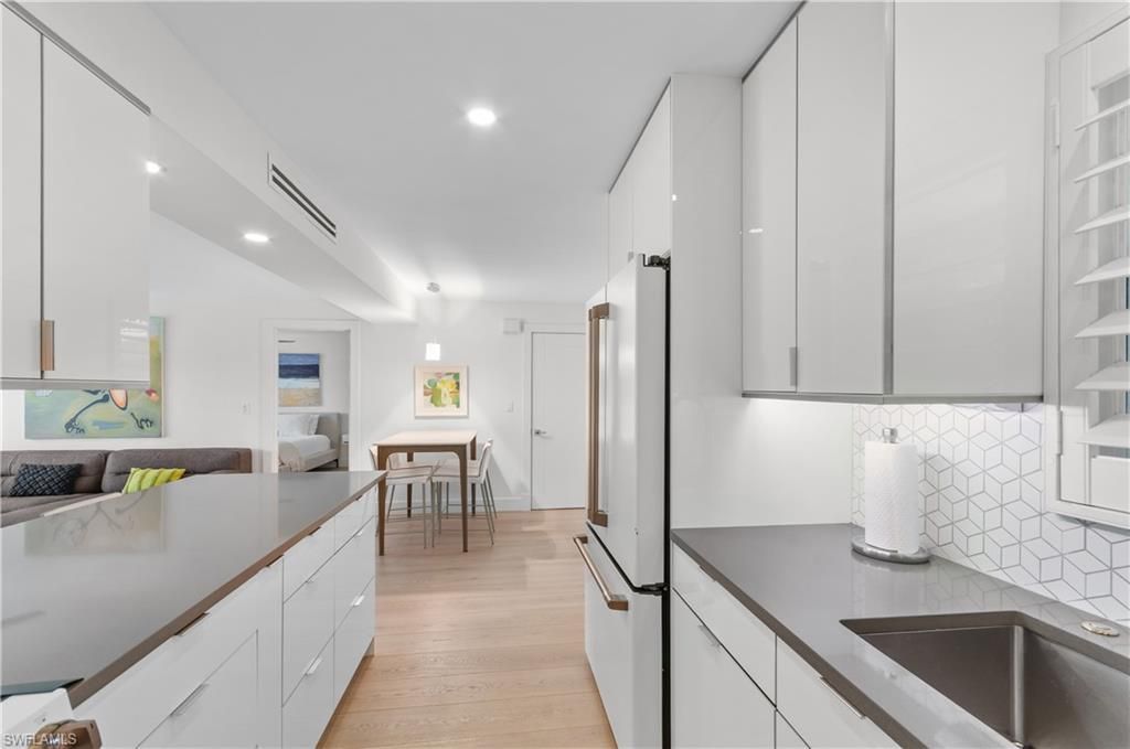 568 12th Ave S, Unit 568, Naples, FL 34102 Photo