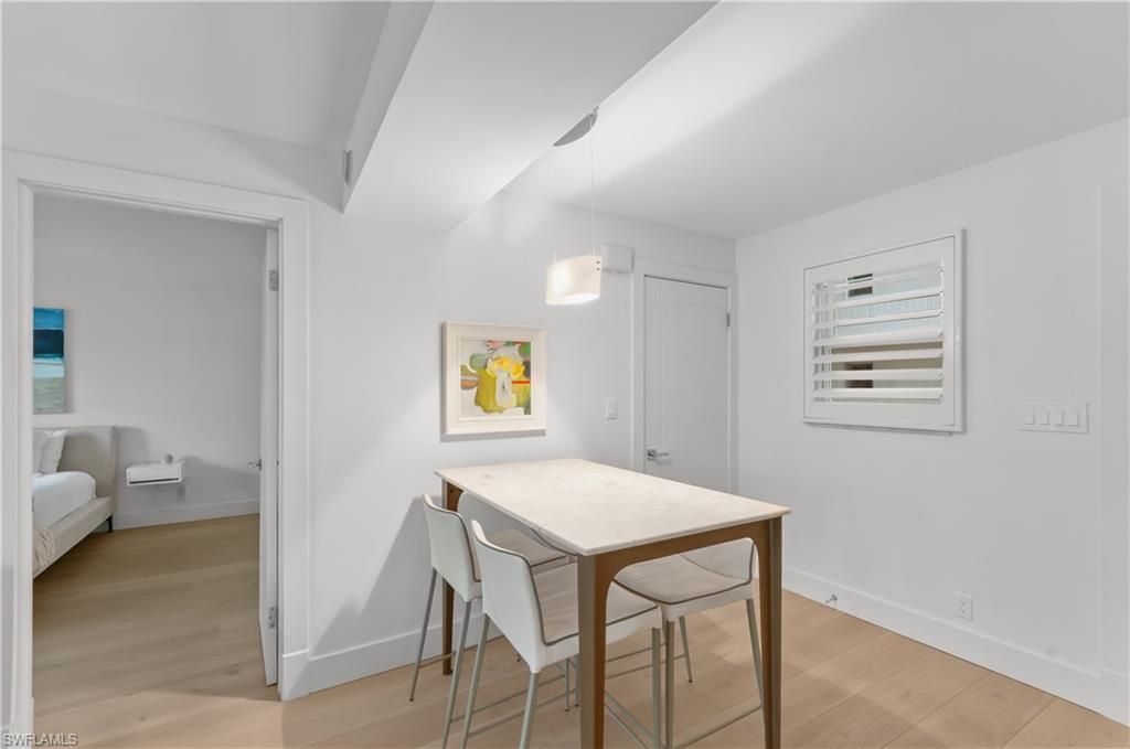 568 12th Ave S, Unit 568, Naples, FL 34102 Photo