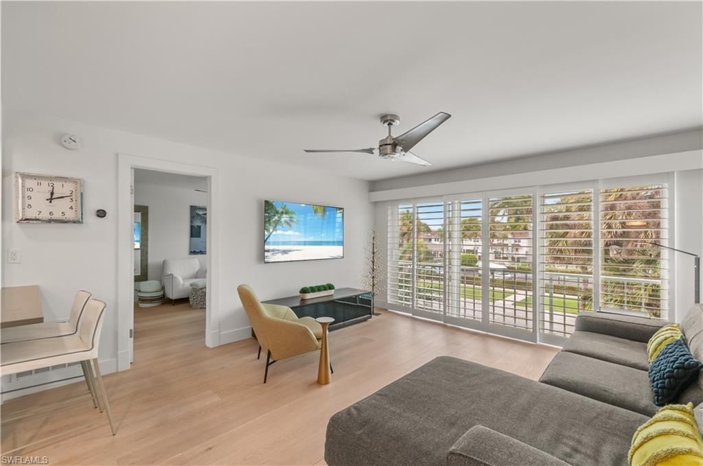 568 12th Ave S, Unit 568, Naples, FL 34102 Photo