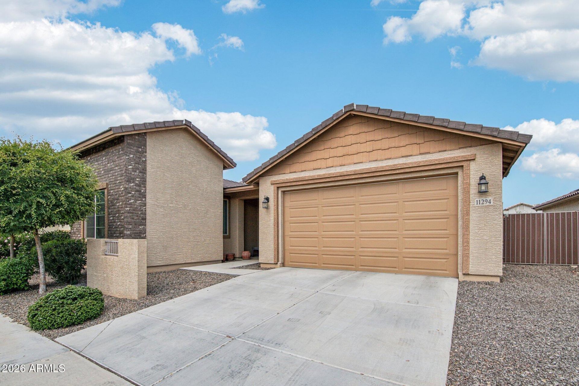 11294 W Vernon Avenue, Avondale, AZ 85392 Main Photo